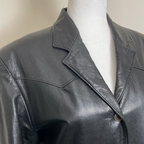 Calvin Klein: Vintage Leather Jacket - Picture 2 of 12